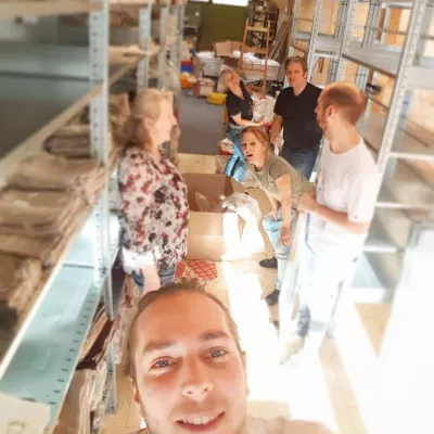 Selfie vom Umzug mit Team Selfie vom Umzug mit Team