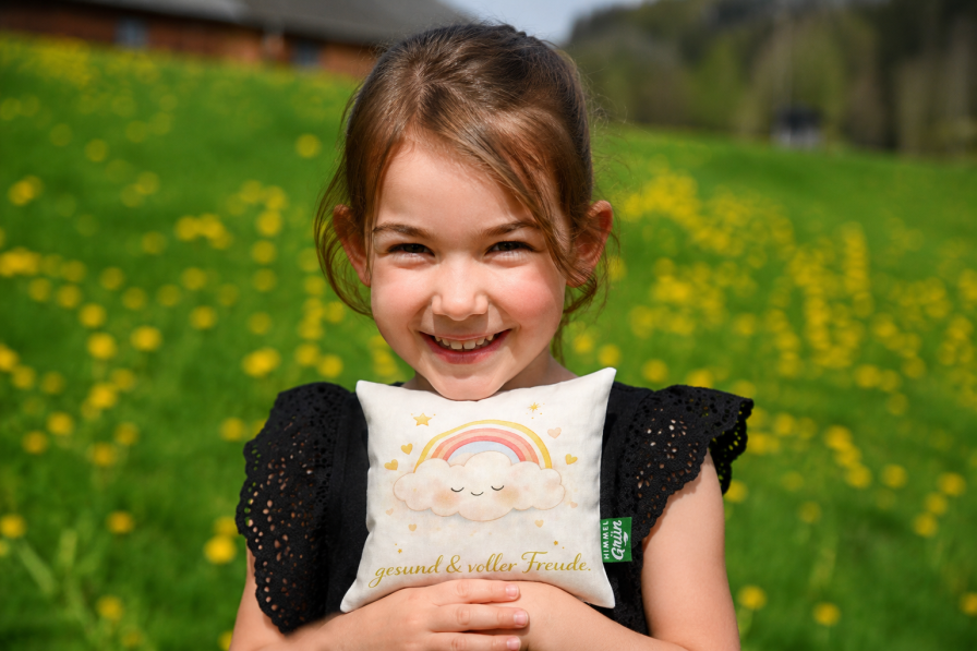 Kinder Kuschelkissen mit Hirsefüllung und Regenbogen