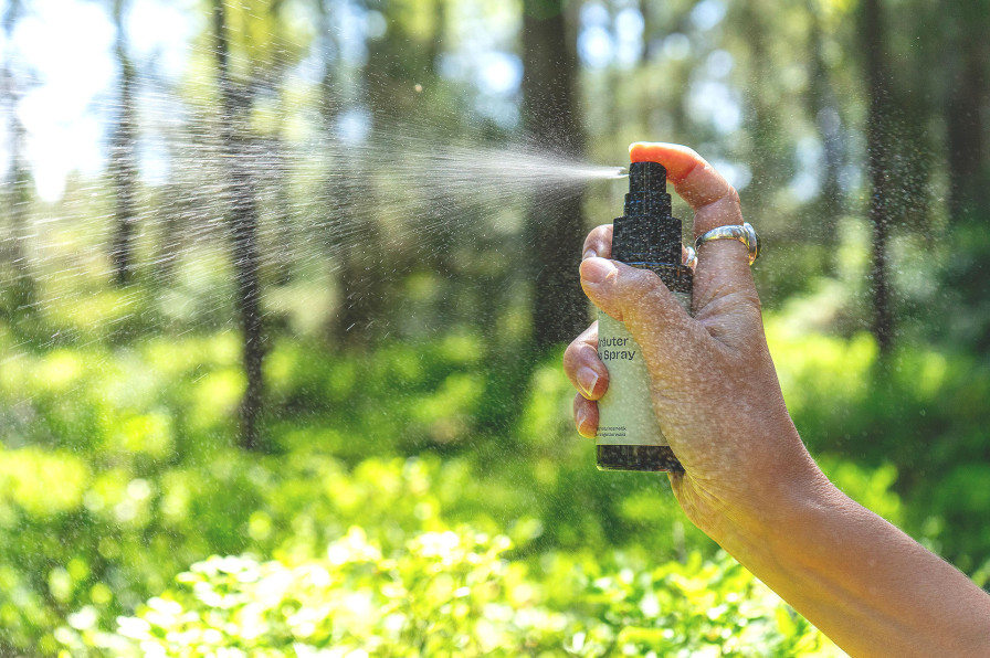 Lavendel Ruhe Kissenspray mit naturreinem ätherischem Lavendelöl für entspannte Duftmomente