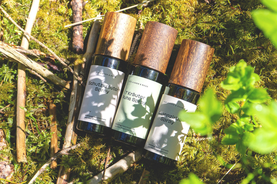 Rosen Harmonie Spray in hochwertiger Glasflasche mit Holzdeckel – Naturkosmetik aus dem Bregenzerwald